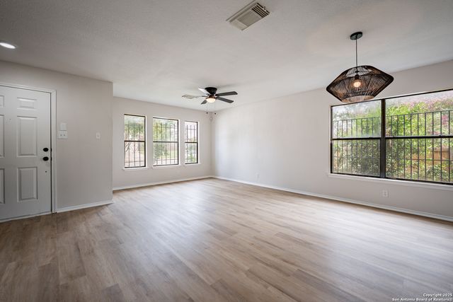 11203 Berkley Sq, San Antonio, TX 78249