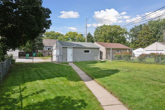 2848 Edgewood Avenue S, Saint Louis Park, MN 55426