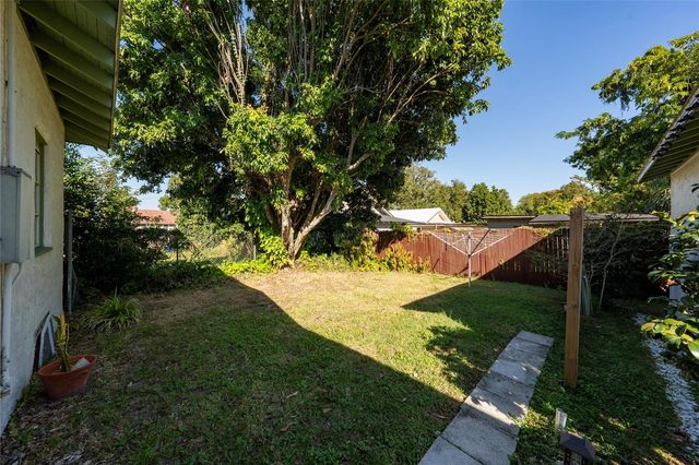 226 4TH STREET NE, Winter Haven, FL 33881