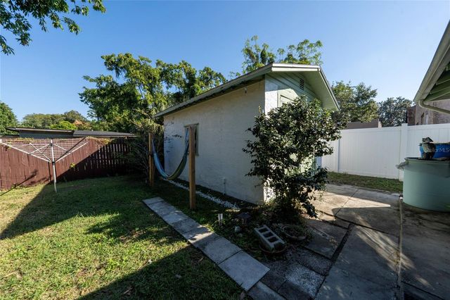 226 4TH STREET NE, Winter Haven, FL 33881