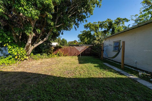 226 4TH STREET NE, Winter Haven, FL 33881