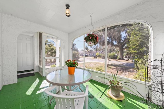 226 4TH STREET NE, Winter Haven, FL 33881