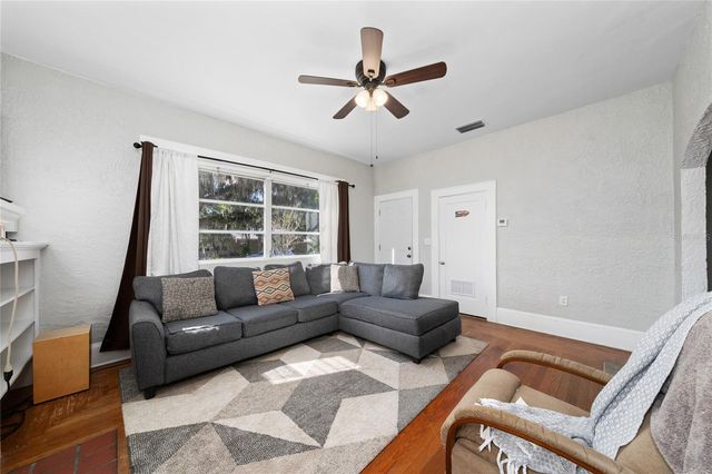 226 4TH STREET NE, Winter Haven, FL 33881