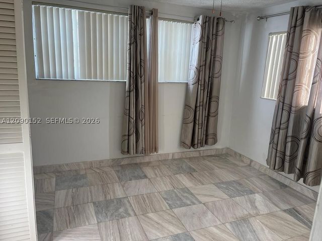 1333 E Hallandale Beach Blvd 115, Hallandale Beach, FL 33009