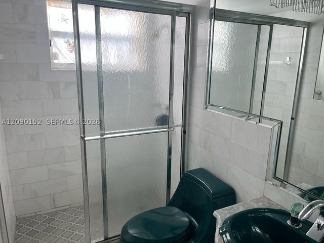 1333 E Hallandale Beach Blvd 115, Hallandale Beach, FL 33009