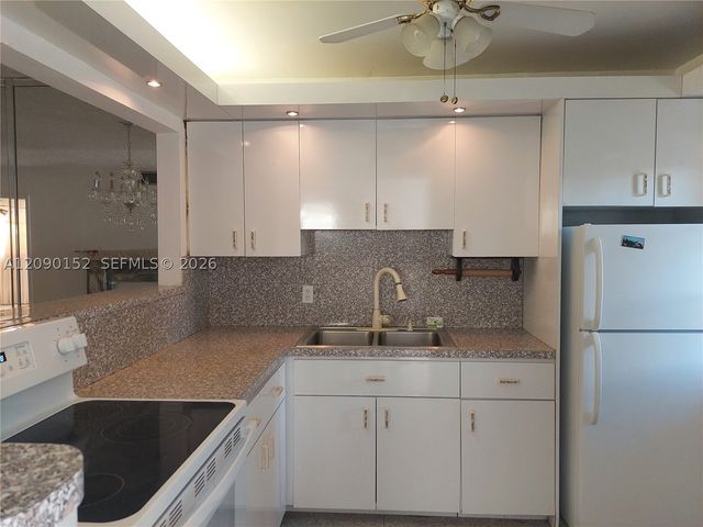 1333 E Hallandale Beach Blvd 115, Hallandale Beach, FL 33009