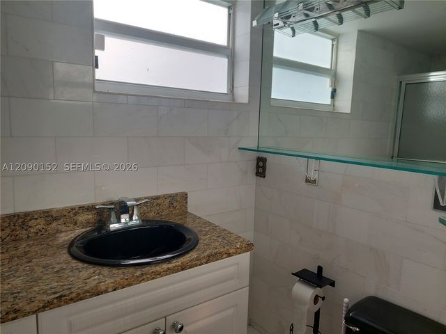 1333 E Hallandale Beach Blvd 115, Hallandale Beach, FL 33009