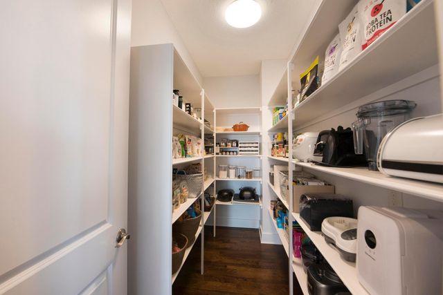 5766 Hickory Drive, Lewis Center, OH 43035