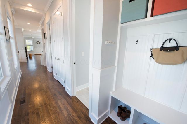 5766 Hickory Drive, Lewis Center, OH 43035