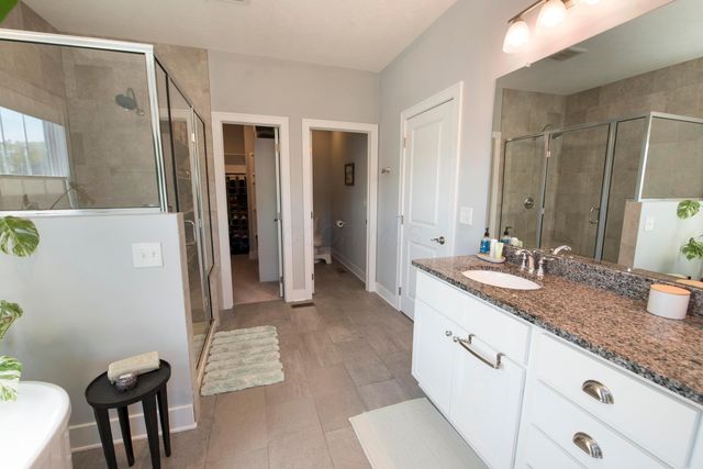 5766 Hickory Drive, Lewis Center, OH 43035