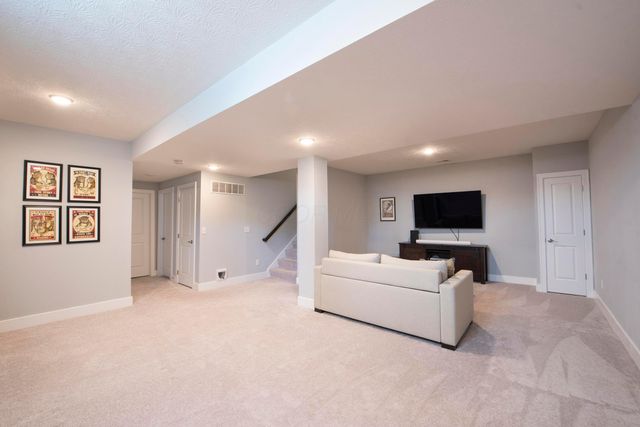 5766 Hickory Drive, Lewis Center, OH 43035