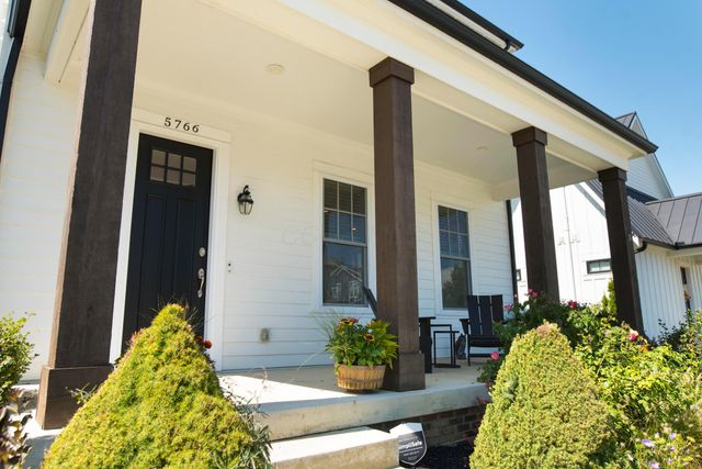 5766 Hickory Drive, Lewis Center, OH 43035