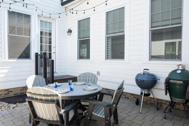 5766 Hickory Drive, Lewis Center, OH 43035