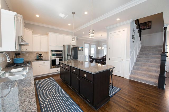 5766 Hickory Drive, Lewis Center, OH 43035