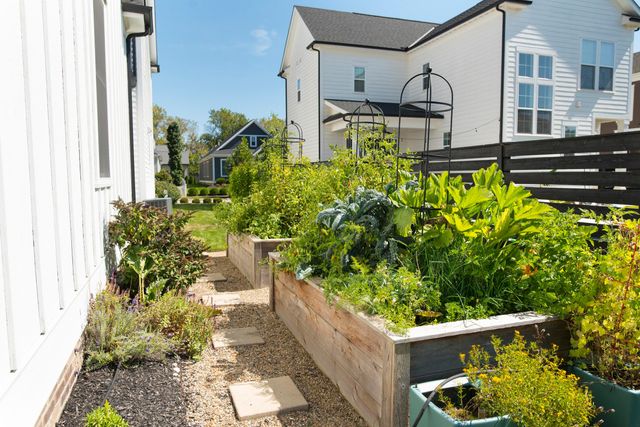 5766 Hickory Drive, Lewis Center, OH 43035