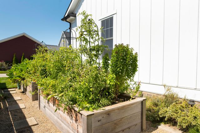 5766 Hickory Drive, Lewis Center, OH 43035