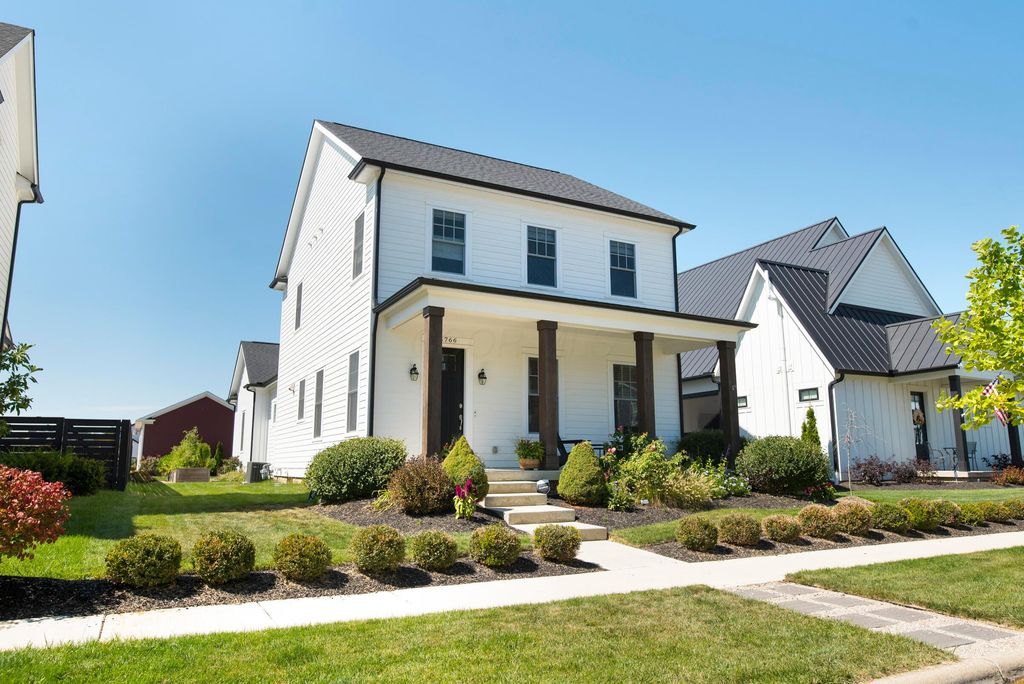 5766 Hickory Drive, Lewis Center, OH 43035