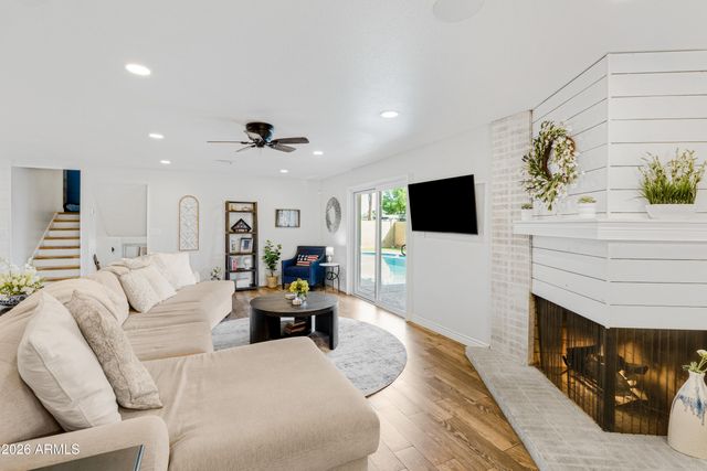 313 E EL CAMINITO Drive, Phoenix, AZ 85020