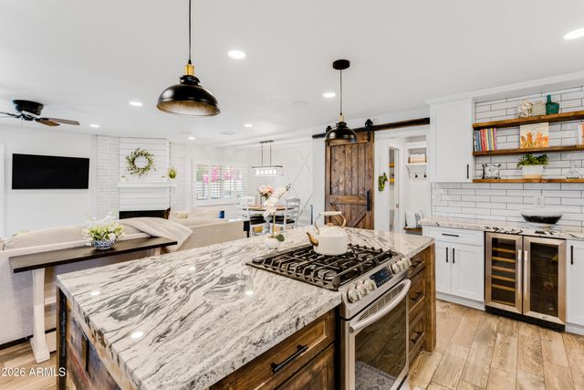 313 E EL CAMINITO Drive, Phoenix, AZ 85020