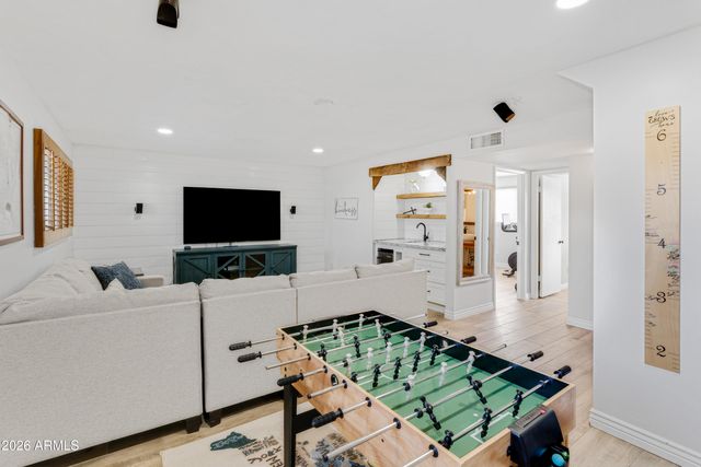 313 E EL CAMINITO Drive, Phoenix, AZ 85020