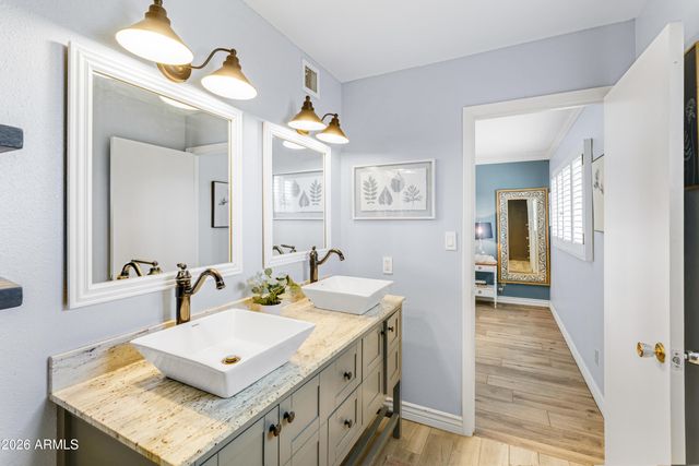 313 E EL CAMINITO Drive, Phoenix, AZ 85020