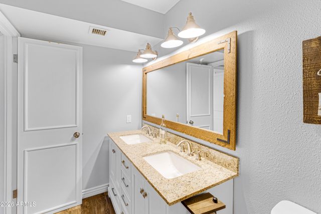 313 E EL CAMINITO Drive, Phoenix, AZ 85020