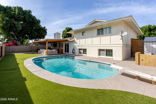 313 E EL CAMINITO Drive, Phoenix, AZ 85020