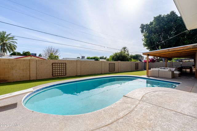 313 E EL CAMINITO Drive, Phoenix, AZ 85020