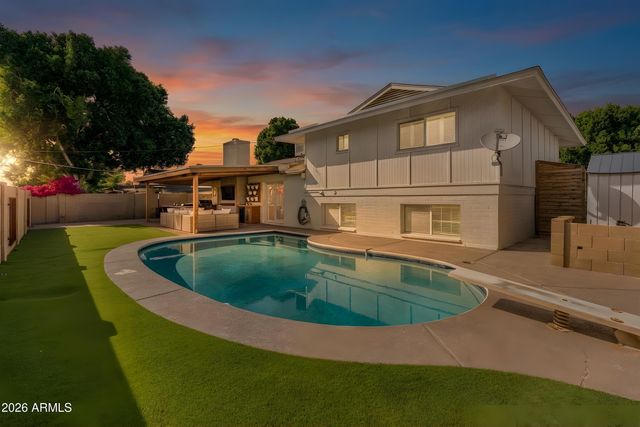 313 E EL CAMINITO Drive, Phoenix, AZ 85020