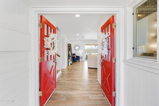 313 E EL CAMINITO Drive, Phoenix, AZ 85020