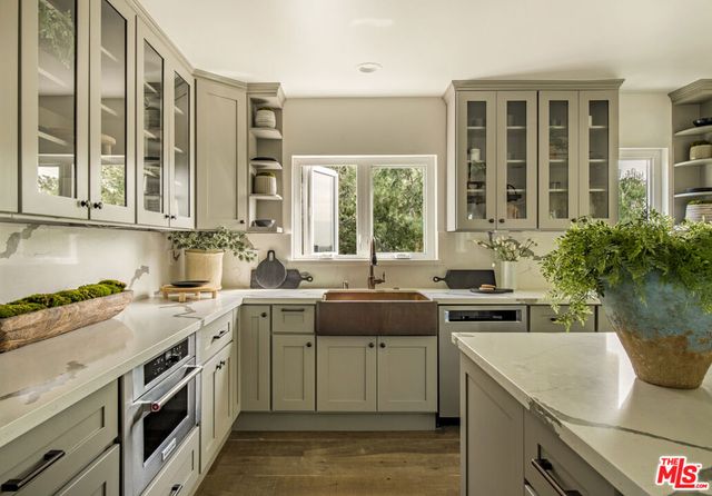 2370 San Marco Drive, Los Angeles, CA 90068