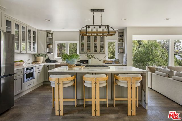 2370 San Marco Drive, Los Angeles, CA 90068