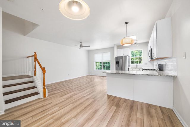 447 FORT HILL CIR, Fort Washington, PA 19034