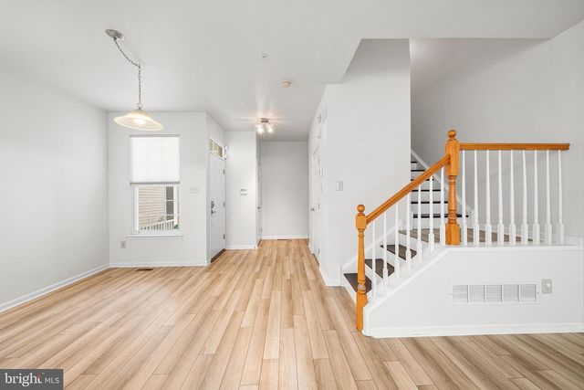 447 FORT HILL CIR, Fort Washington, PA 19034