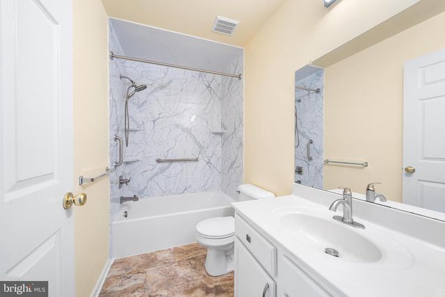 447 FORT HILL CIR, Fort Washington, PA 19034
