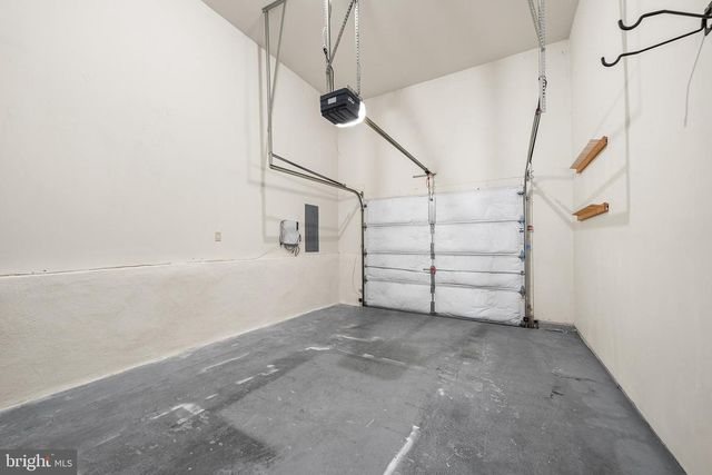 447 FORT HILL CIR, Fort Washington, PA 19034