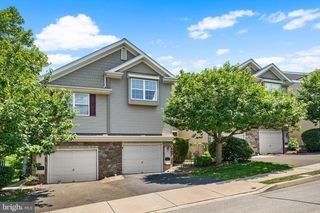 447 FORT HILL CIR, Fort Washington, PA 19034