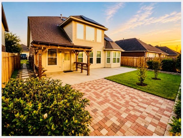 1239 Maple Ace Drive, Katy, TX 77493