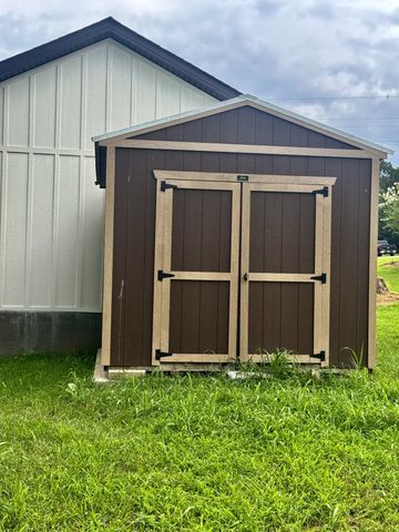 180 Mockingbird Ln, Hartsville, TN 37074