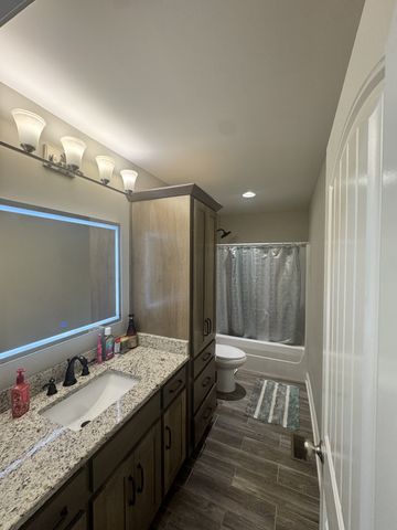 180 Mockingbird Ln, Hartsville, TN 37074