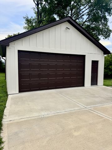 180 Mockingbird Ln, Hartsville, TN 37074