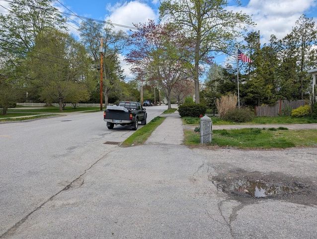 22 Pine Street, Exeter, NH 03833