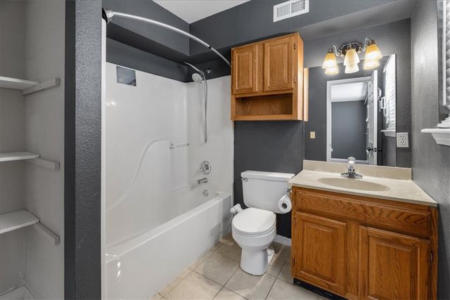 3227 Kings Cross, Fayetteville, AR 72703