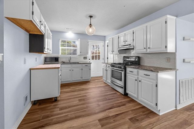 3227 Kings Cross, Fayetteville, AR 72703