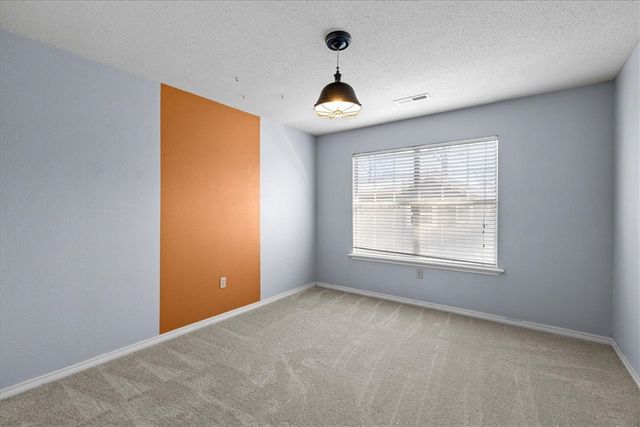 3227 Kings Cross, Fayetteville, AR 72703