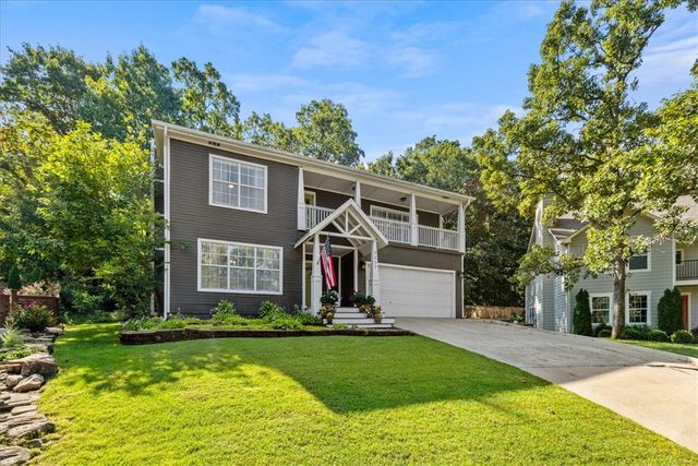 3227 Kings Cross, Fayetteville, AR 72703