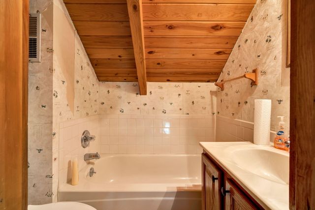 252 River Run Road, Calhoun, TN 37309