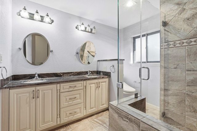 1718 Fairhill Circle, Texas City, TX 77591