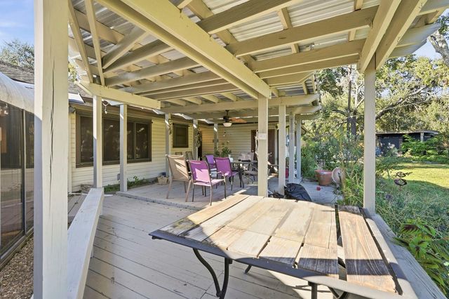 1718 Fairhill Circle, Texas City, TX 77591