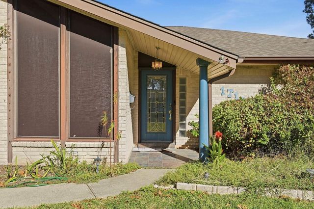 1718 Fairhill Circle, Texas City, TX 77591